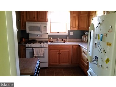 608 Turf Ln, Conshohocken, PA 19428 - photo 4