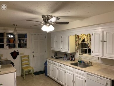 10 Howland Terrace, Worcester, MA 01602 - photo 5