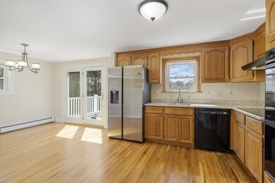 160 Ravenswood Rd unit 1, Waltham, MA 02453 - photo 2