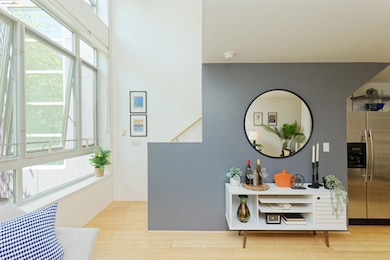 unlisted-address, Oakland, CA 94607 - photo 4