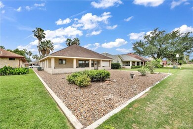 304 Rebecca Dr, Alamo, TX 78516 - photo 4