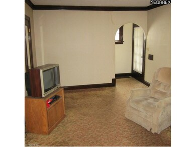 ANOTHER VIEW OF THE LIVING ROOM