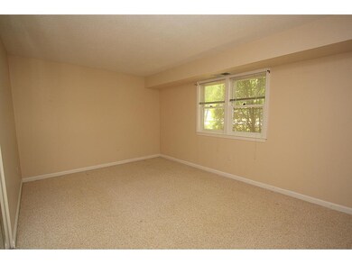 59 Blackstone Dr unit 9, Nashua, NH 03063 - photo 6