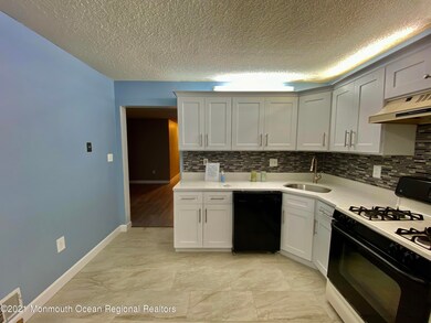 216 Sapphire Ln unit 577, Franklin Park, NJ 08823 - photo 2