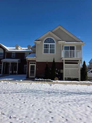 29745 Fox Run Cir, Warren, MI 48092 - photo 3