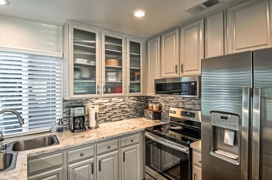LOVE this Kitchen