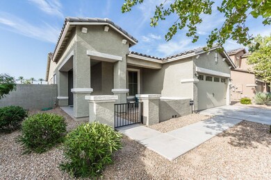 15579 W Devonshire Ave-large-006-17-Fron