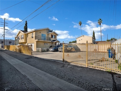 7114 El Selinda Ave, Bell Gardens, CA 90201 - photo 2