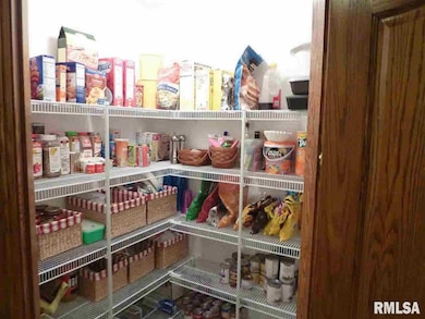 18 Nicholas Ct, Eldridge, IA 52748 - photo 3