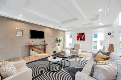 51 Stephen Dr, Plainview, NY 11803 - photo 3