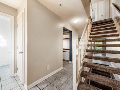 2000 Jasper Ln unit 26E, Hilliard, OH 43026 - photo 2