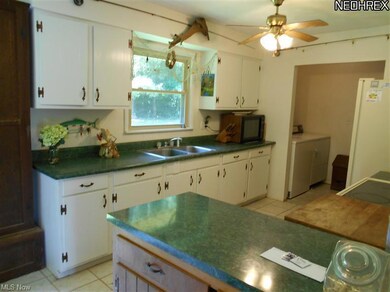 Lots of counter space!