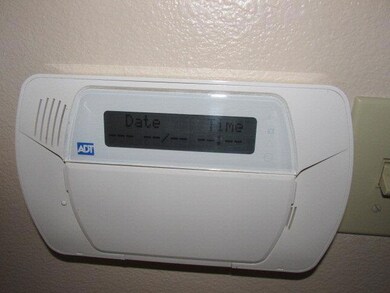 1004 Road Runner St, Donna, TX 78537 - photo 5