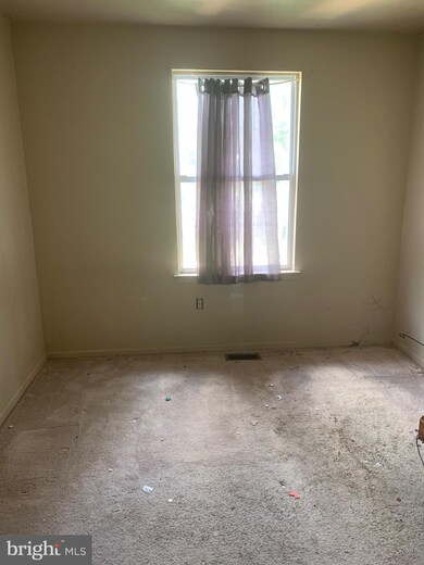 137 Baker Ave, Atco, NJ 08004 - photo 3