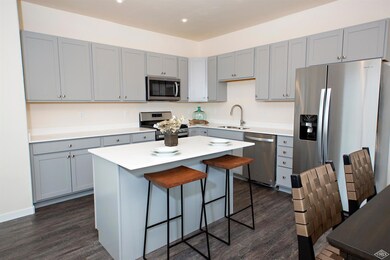 1055 Hawks Nest Ln, Gypsum, CO 81637 - photo 6