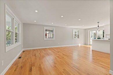 80 Newhall St, Lynn, MA 01902 - photo 7