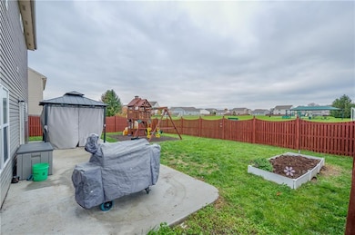 3060 Lodgepole Dr, Whiteland, IN 46184 - photo 4