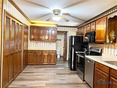 Tons of Cabinetry