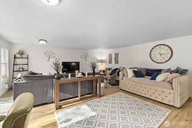 13321 15th Ave NE unit D5, Seattle, WA 98125 - photo 7