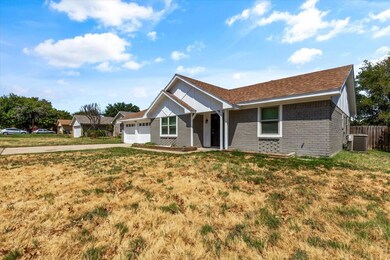 8225 Pearl St, North Richland Hills, TX 76180 - photo 2