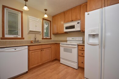 Kitchen (3)