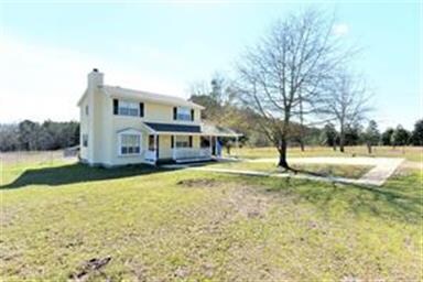TWO SIDEWALKS TO FRONT PORCH FROM DRIVEWAY - GREAT