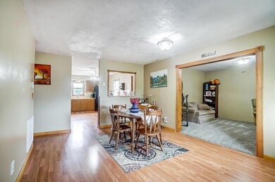 011_929 Kirkwood Dr