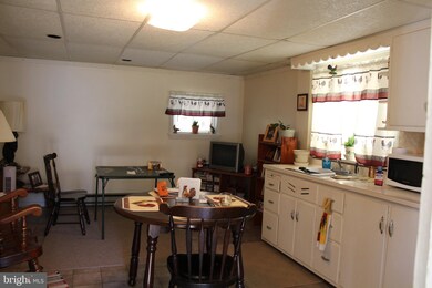 1832 N Main St, Bechtelsville, PA 19505 - photo 6