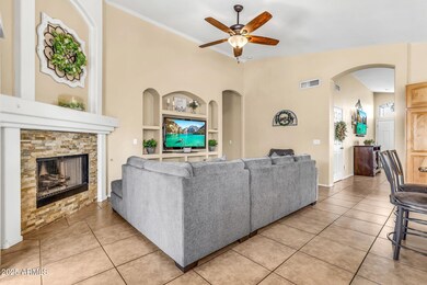 2249 E Manor Dr unit I, Gilbert, AZ 85296 - photo 7