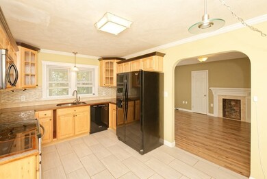 50 S Main St unit 2, Uxbridge, MA 01569 - photo 5