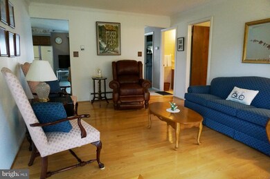 749 W 16th St, Front Royal, VA 22630 - photo 2