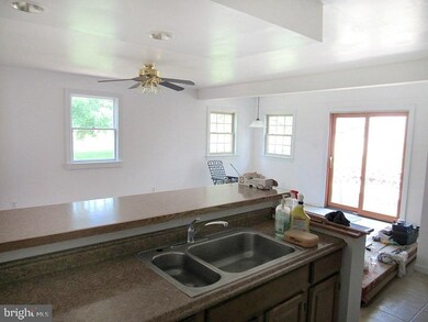 717 Hamilton Rd, East Greenville, PA 18041 - photo 7