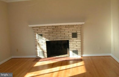 5266 Colebrook Dr, La Plata, MD 20646 - photo 3