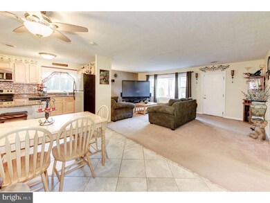 39 Bloomfield Ln, Willingboro, NJ 08046 - photo 6