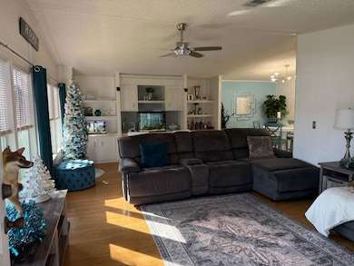 569 Wainsbrook Dr unit 569, Melbourne, FL 32934 - photo 6