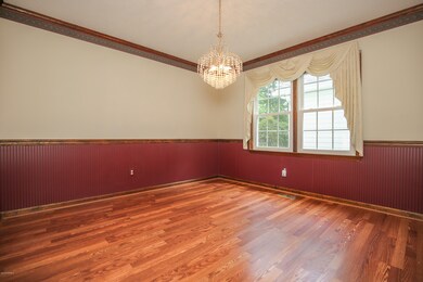 219 Yale Cir, Jacksonville, NC 28546 - photo 4