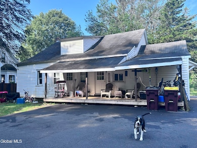 7 Traver St, Glens Falls, NY 12801 - photo 5