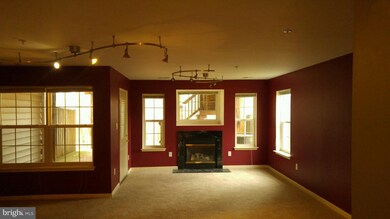 13022 Woodcutter Cir, Germantown, MD 20876 - photo 3