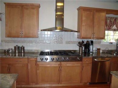 35 Kirby St, Barrington, RI 02806 - photo 6