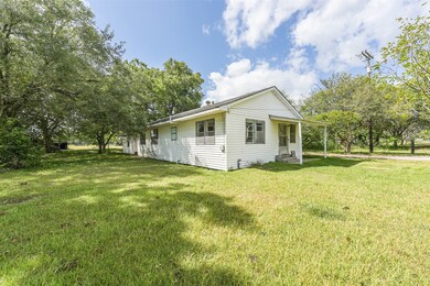 852 Davis Bend Rd, Alvin, TX 77511 - photo 6