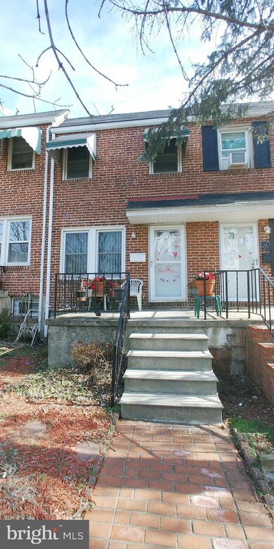 385 Marydell Rd, Baltimore, MD 21229 - photo 3