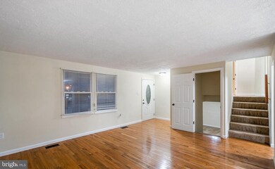 12214 Brolass Rd, Clinton, MD 20735 - photo 4