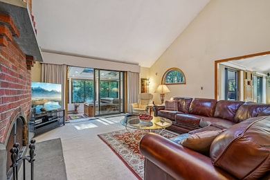 12 Surrey Dr, Lakeville, MA 02347 - photo 5