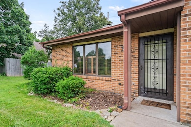 2002 Chapel Hill Rd, Columbia, MO r04