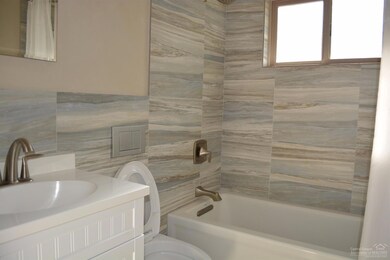 1254 NE 6th St, Bend, OR 97701 - photo 6