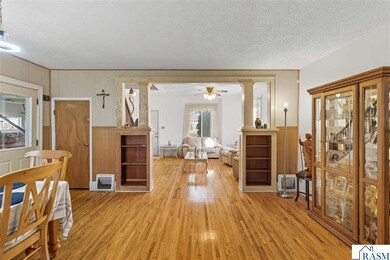 18 E Main St, Madelia, MN 56062 - photo 4