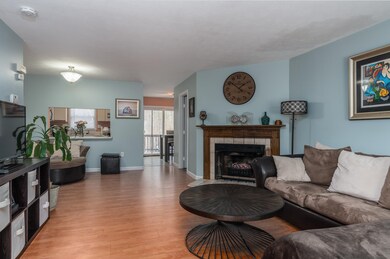 52 Walnut Cir, Merrimack, NH 03054 - photo 2