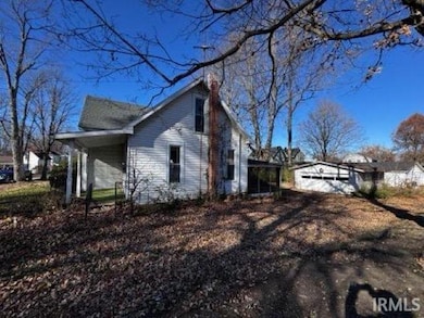 134 W Pine St, Knightstown, IN 46148 - photo 2