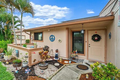 004-10FarnworthDr-BoyntonBeach-FL-small