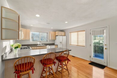 63 Cavendish Cir, Salem, MA 01970 - photo 5